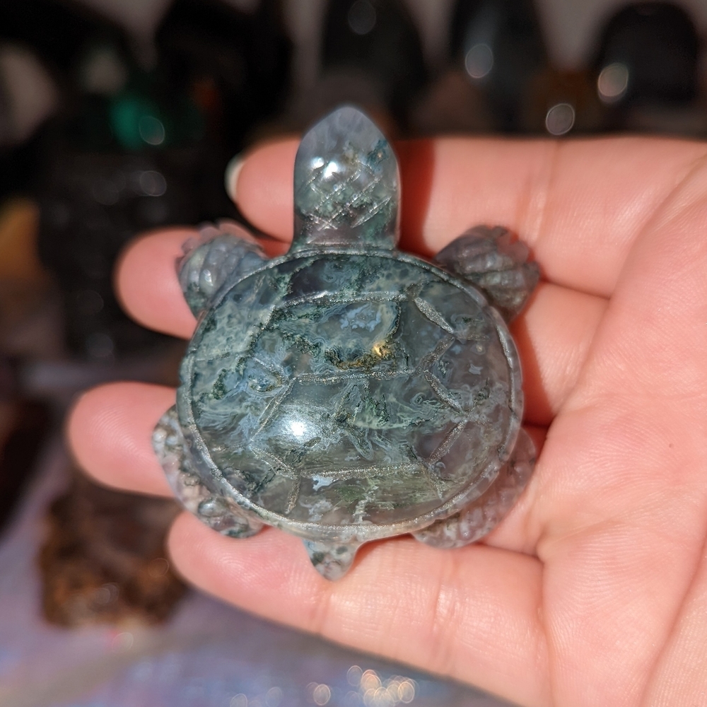 Moss Agate turtle carvings